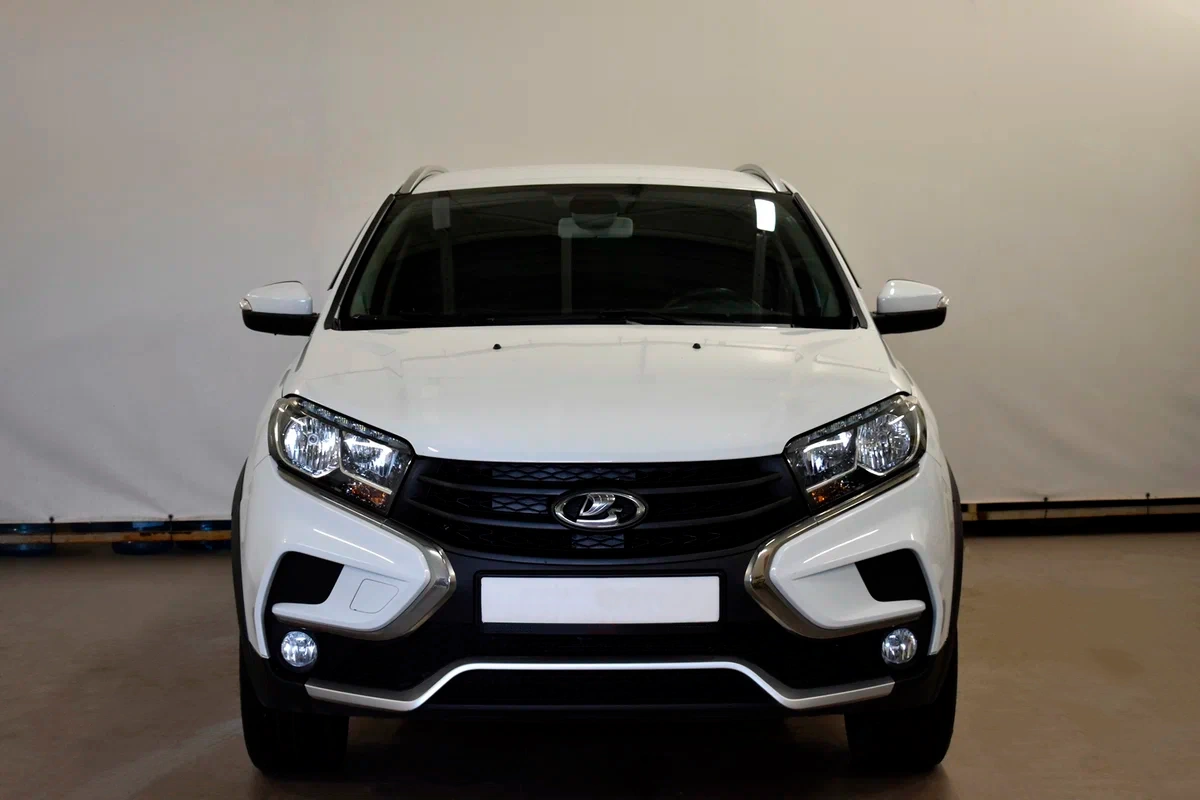 Lada Xray Cross с салона по цене от 1 250 000 рублей