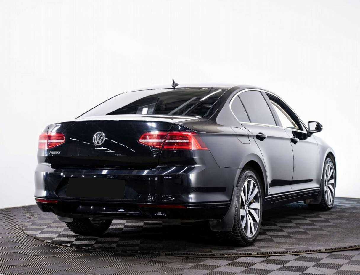 Купить Volkswagen Passat с пробегом. Фото: #5