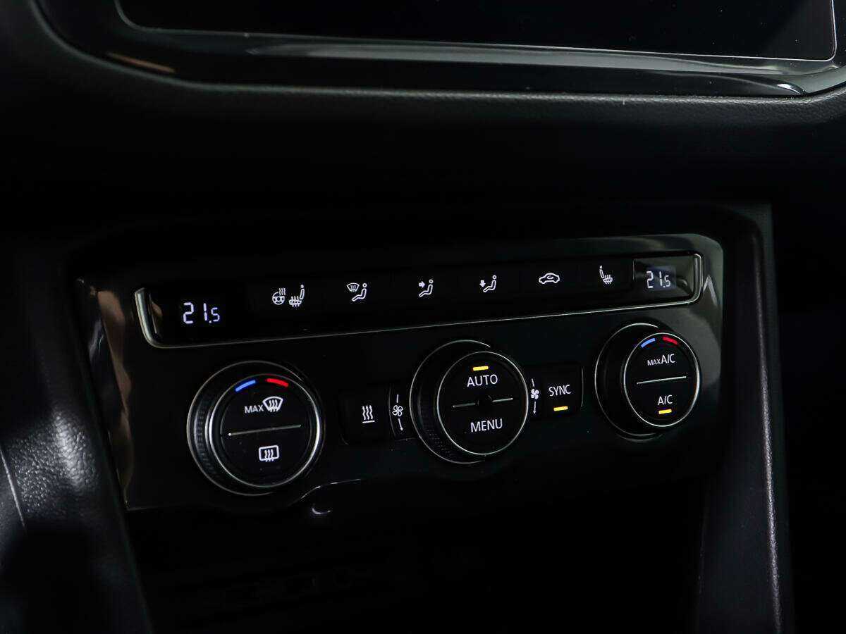 Купить Volkswagen Tiguan с пробегом. Фото: #18