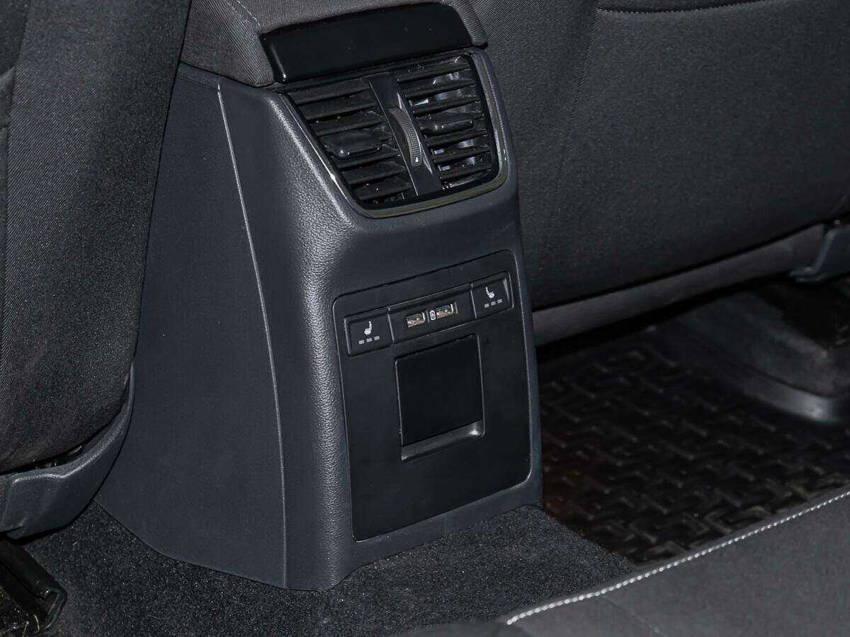 Купить Skoda Octavia с пробегом. Фото: #16