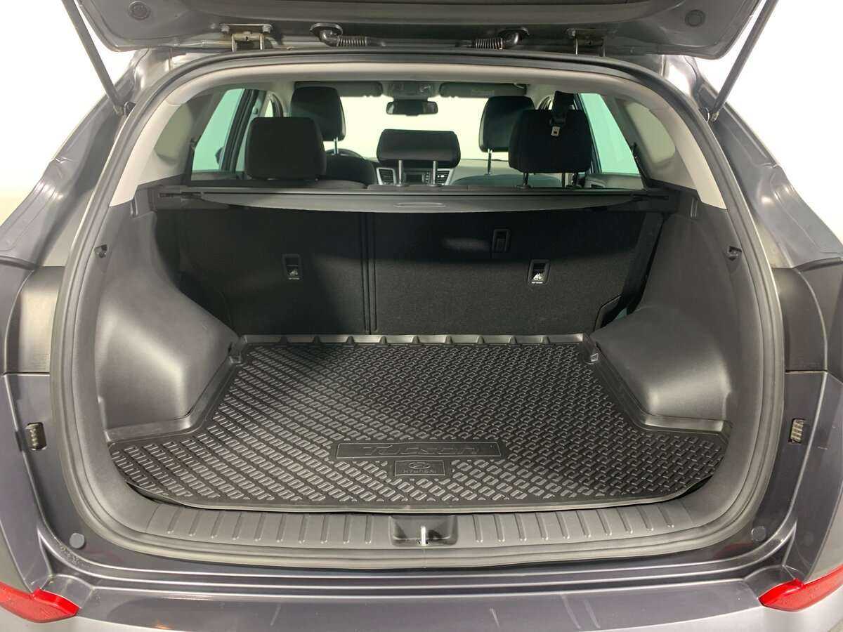 Купить Hyundai Tucson с пробегом. Фото: #18