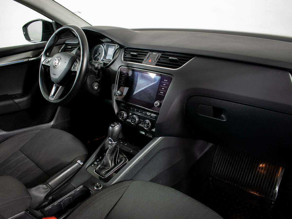 Купить Skoda Octavia с пробегом. Фото: #8