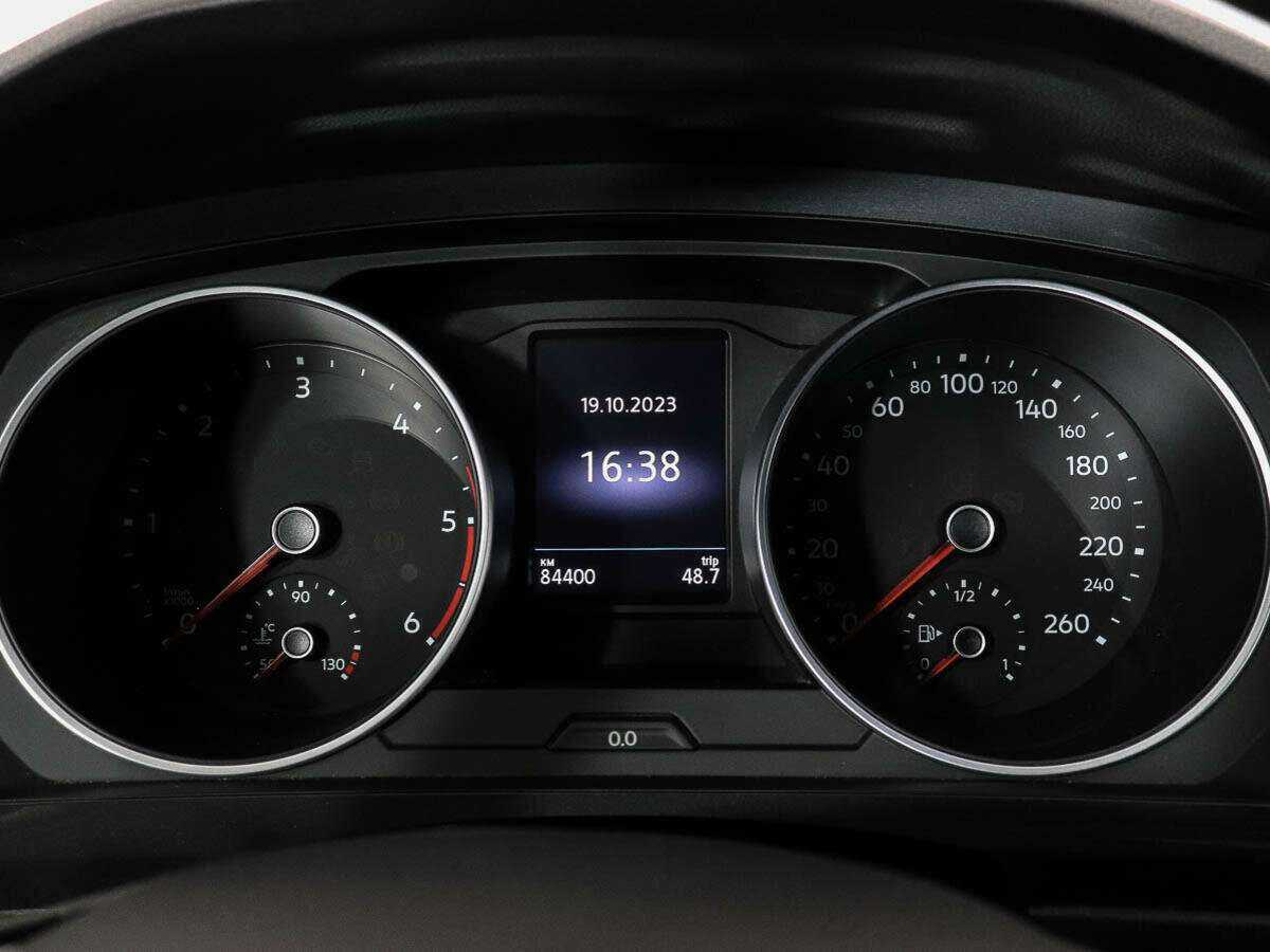 Купить Volkswagen Tiguan с пробегом. Фото: #8