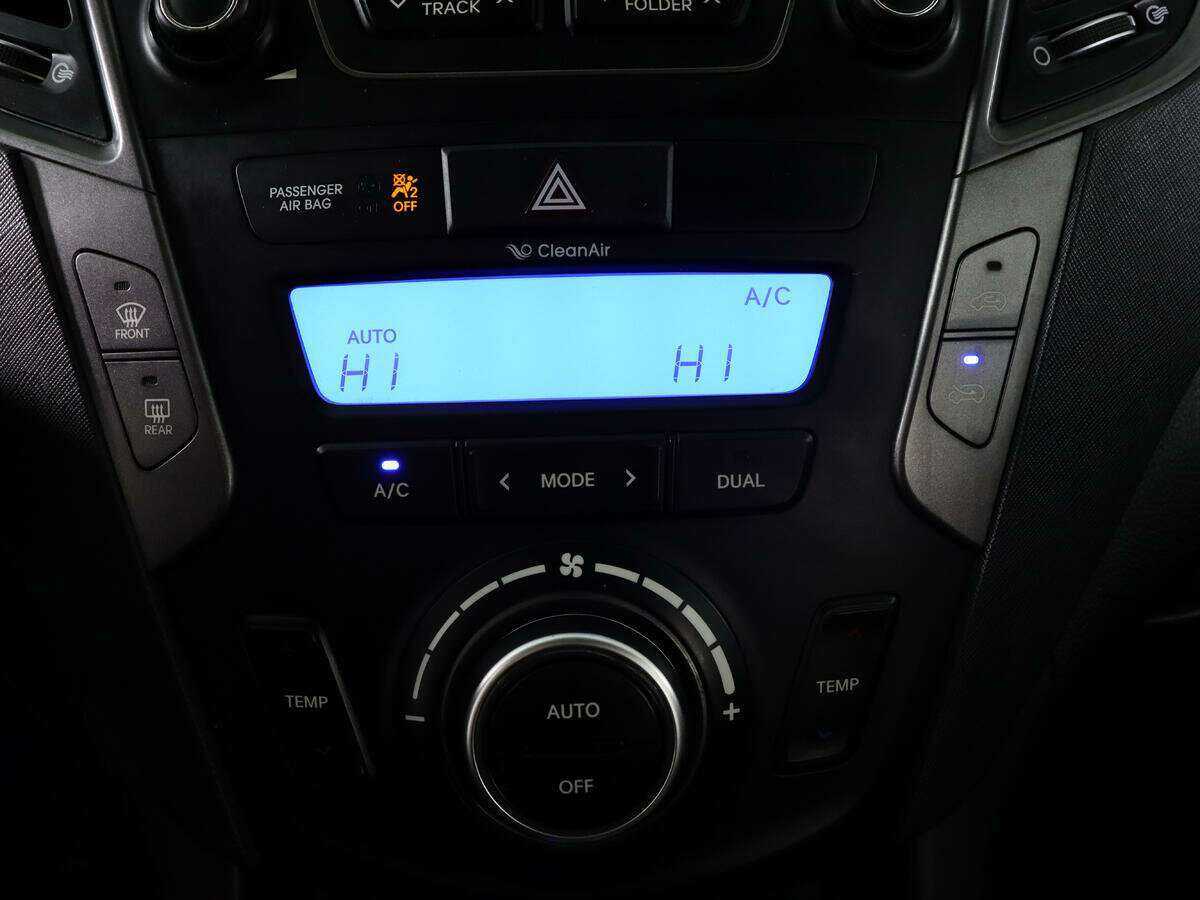Купить Hyundai Santa Fe с пробегом. Фото: #17