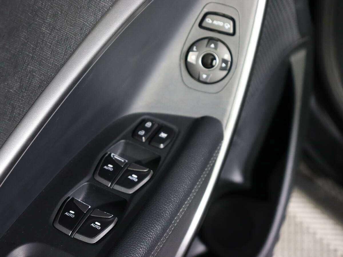 Купить Hyundai Santa Fe с пробегом. Фото: #11