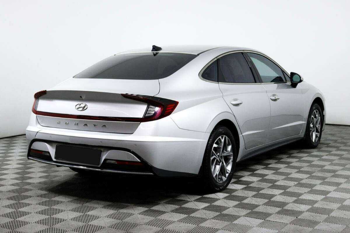 Купить Hyundai Sonata с пробегом. Фото: #4