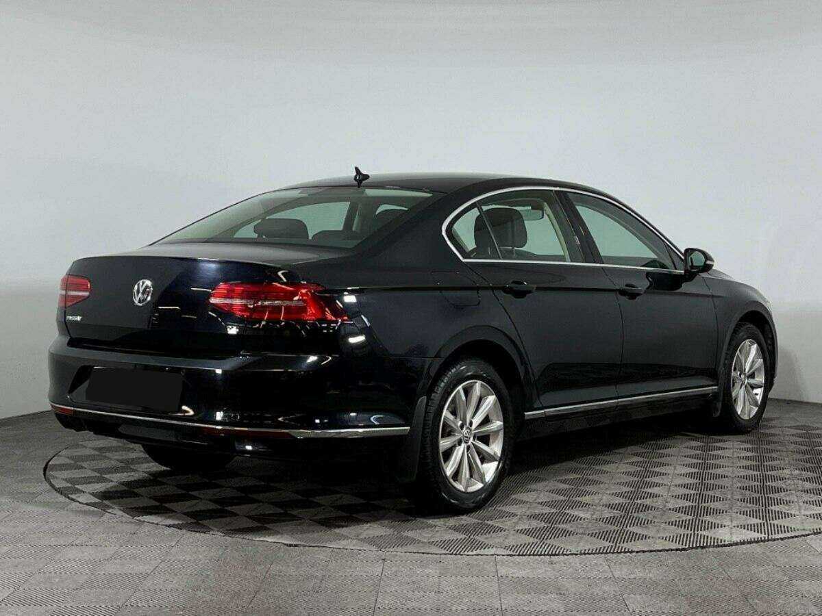 Купить Volkswagen Passat с пробегом. Фото: #4
