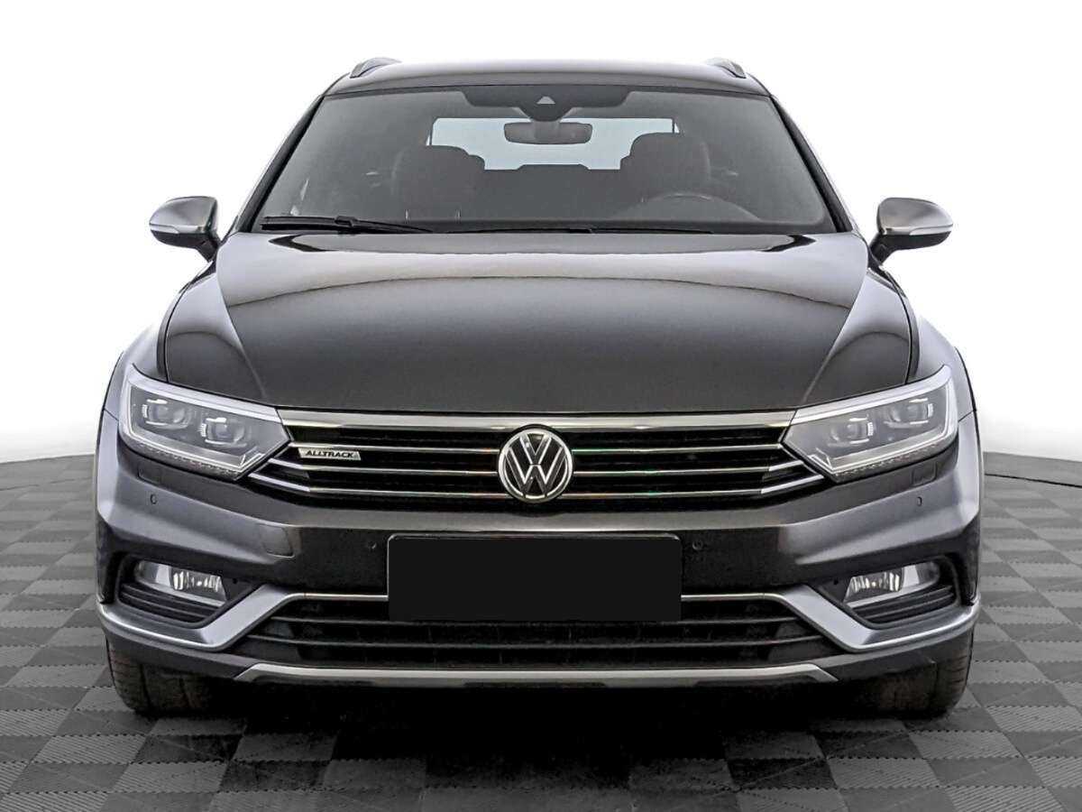Купить Volkswagen Passat с пробегом. Фото: #1