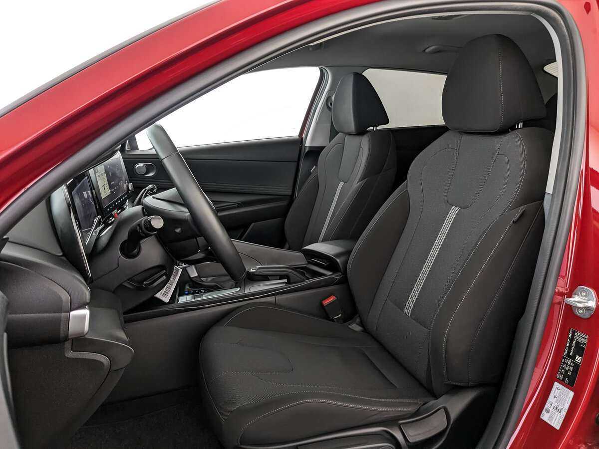 Купить Hyundai Elantra с пробегом. Фото: #15