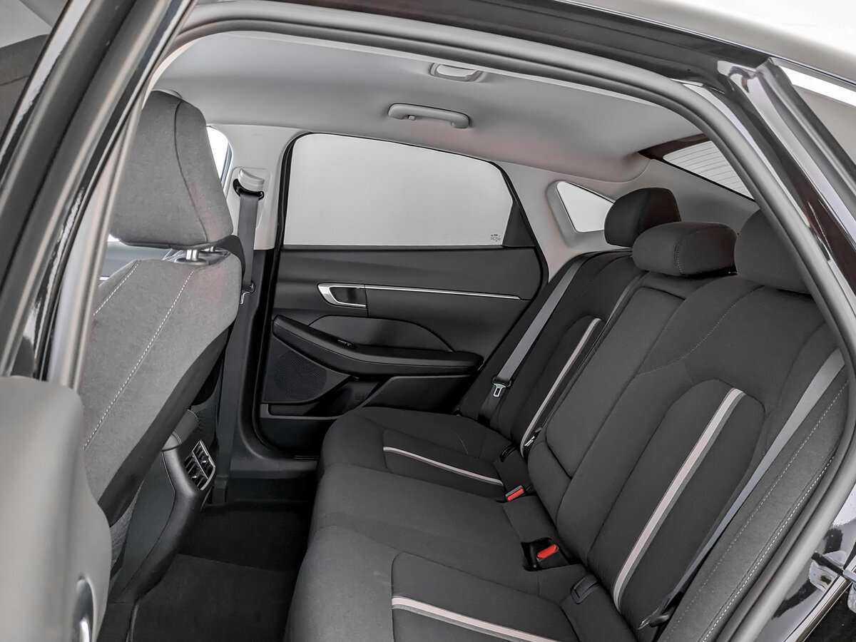 Купить Hyundai Sonata с пробегом. Фото: #11