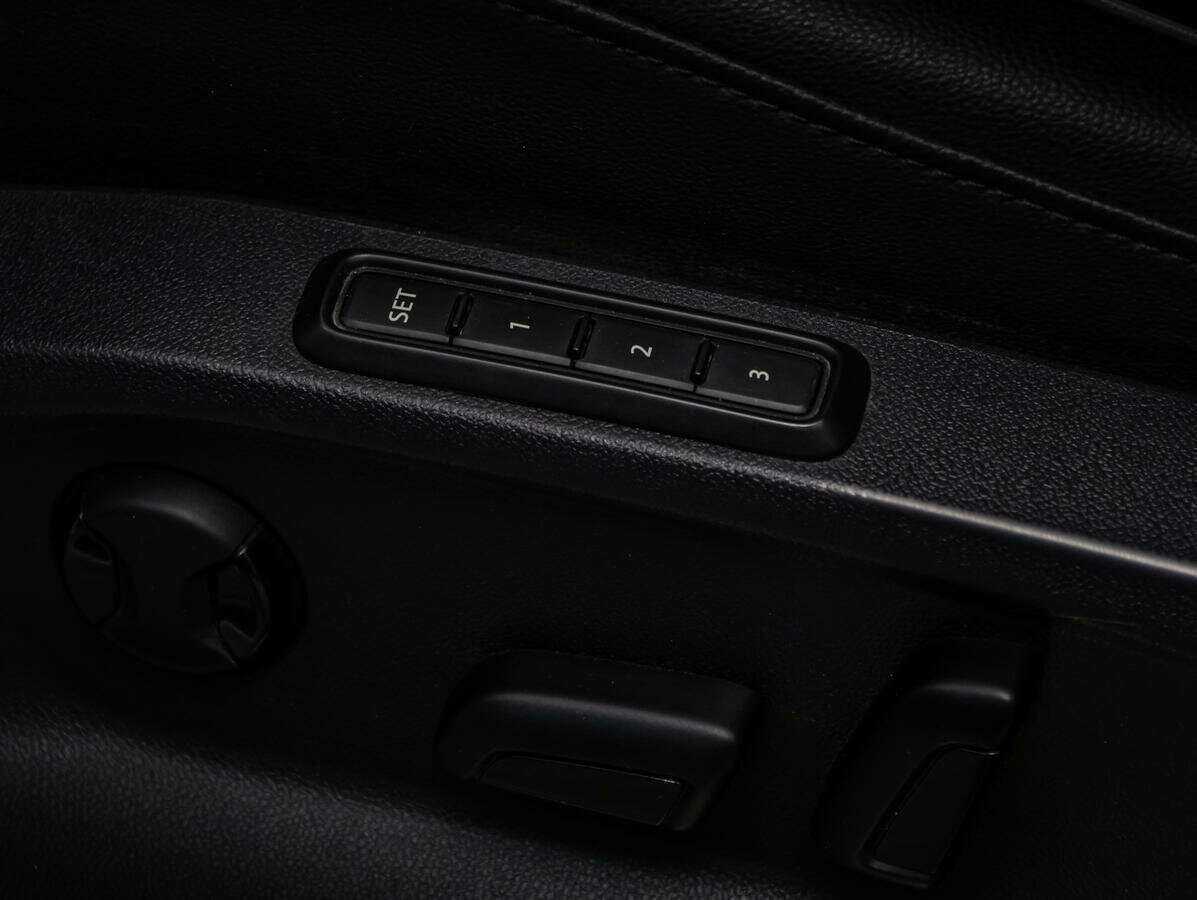 Купить Volkswagen Tiguan с пробегом. Фото: #14