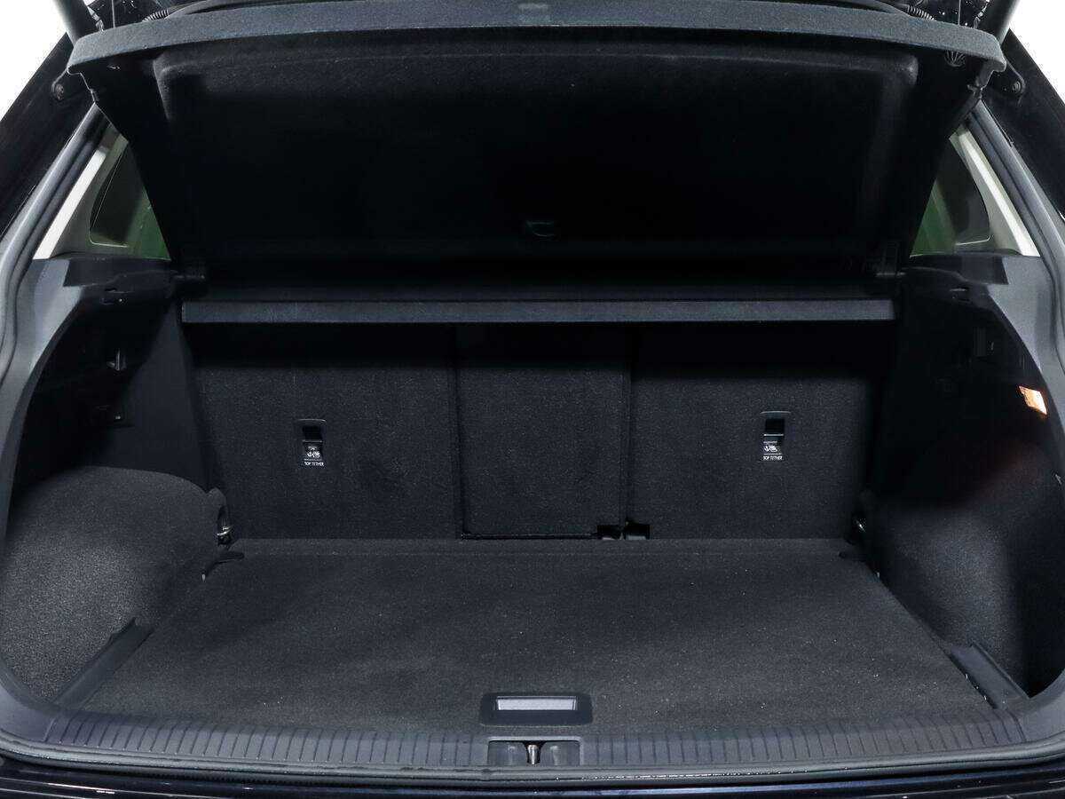 Купить Volkswagen Tiguan с пробегом. Фото: #19