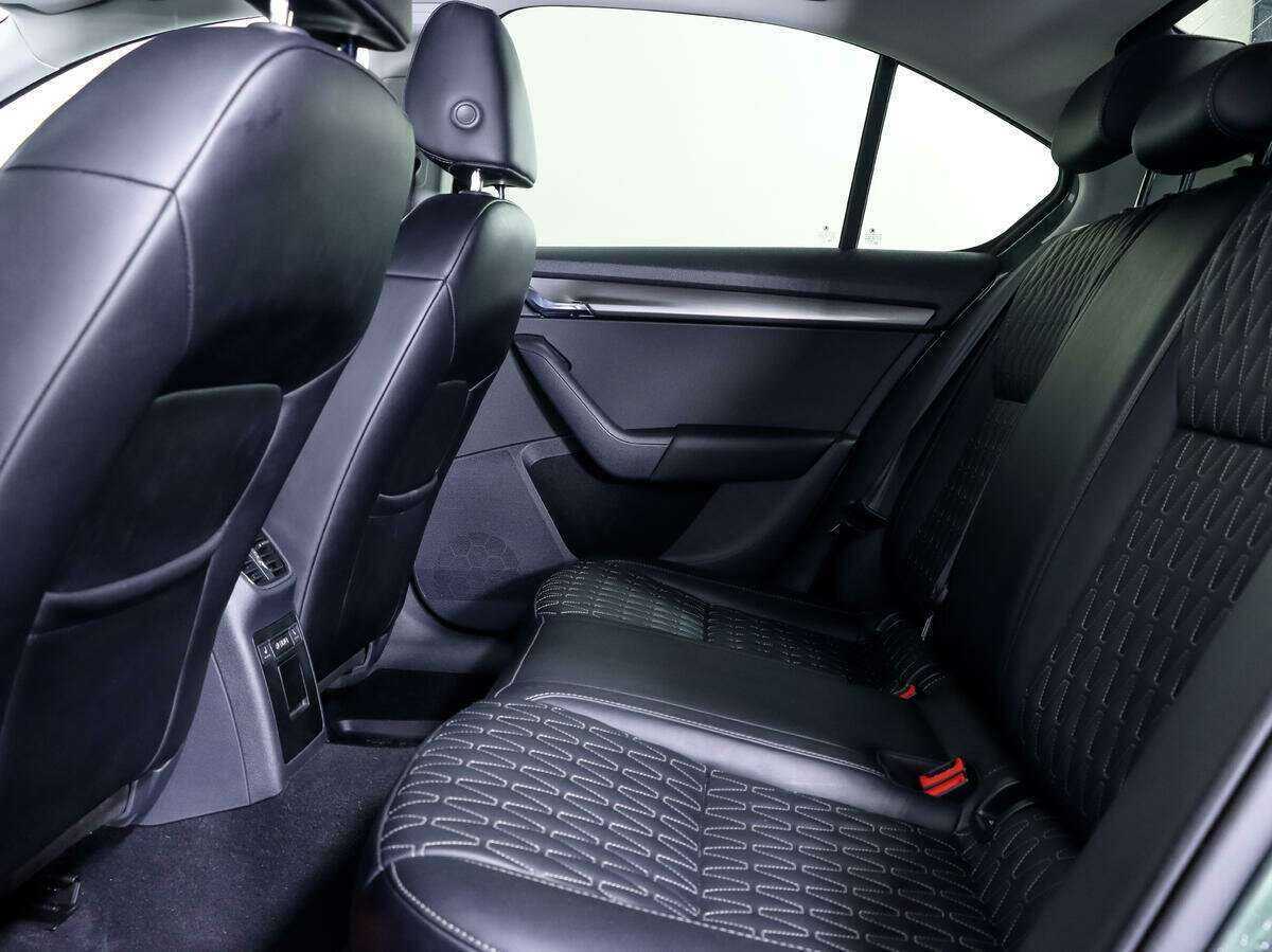 Купить Skoda Octavia с пробегом. Фото: #10