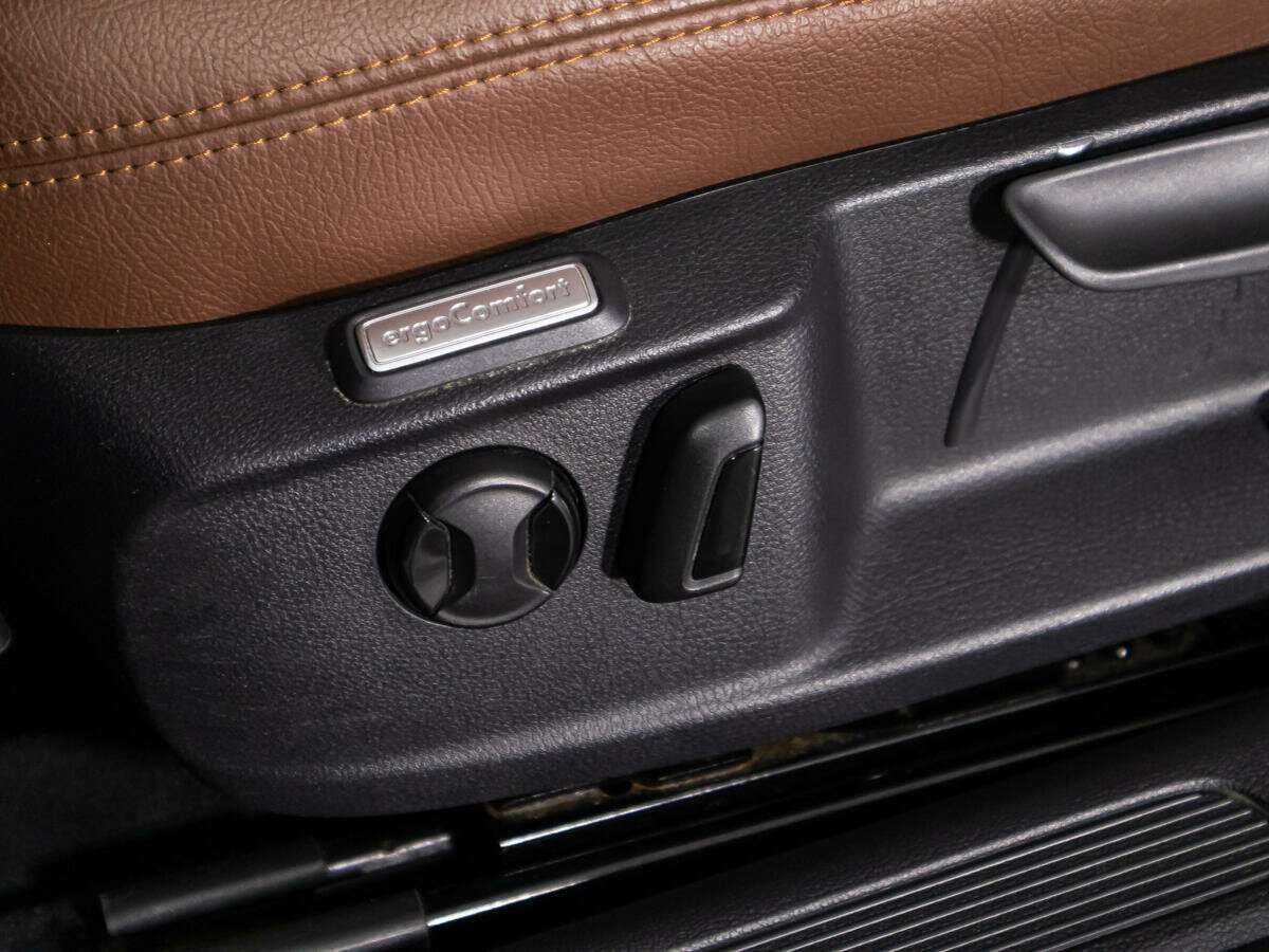 Купить Volkswagen Passat с пробегом. Фото: #15