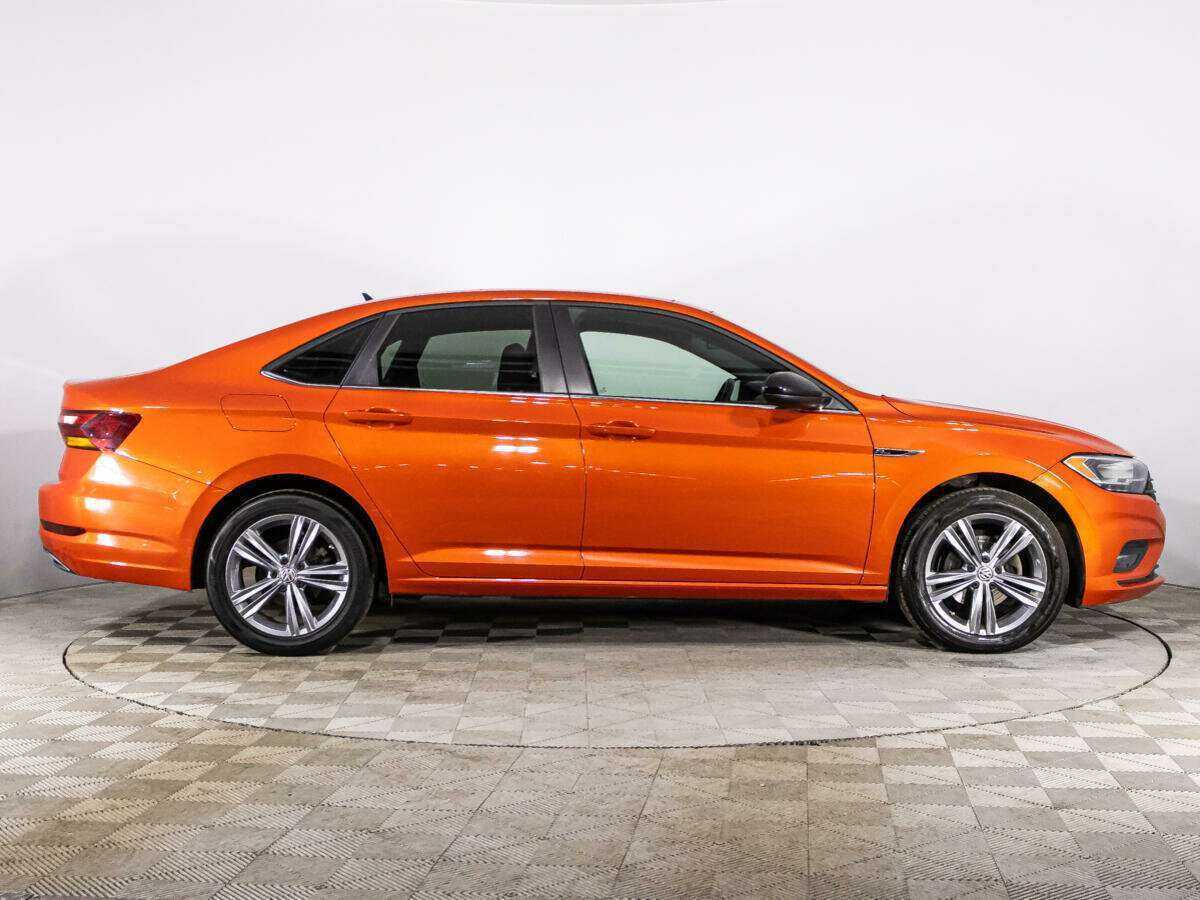 Купить Volkswagen Jetta с пробегом. Фото: #3