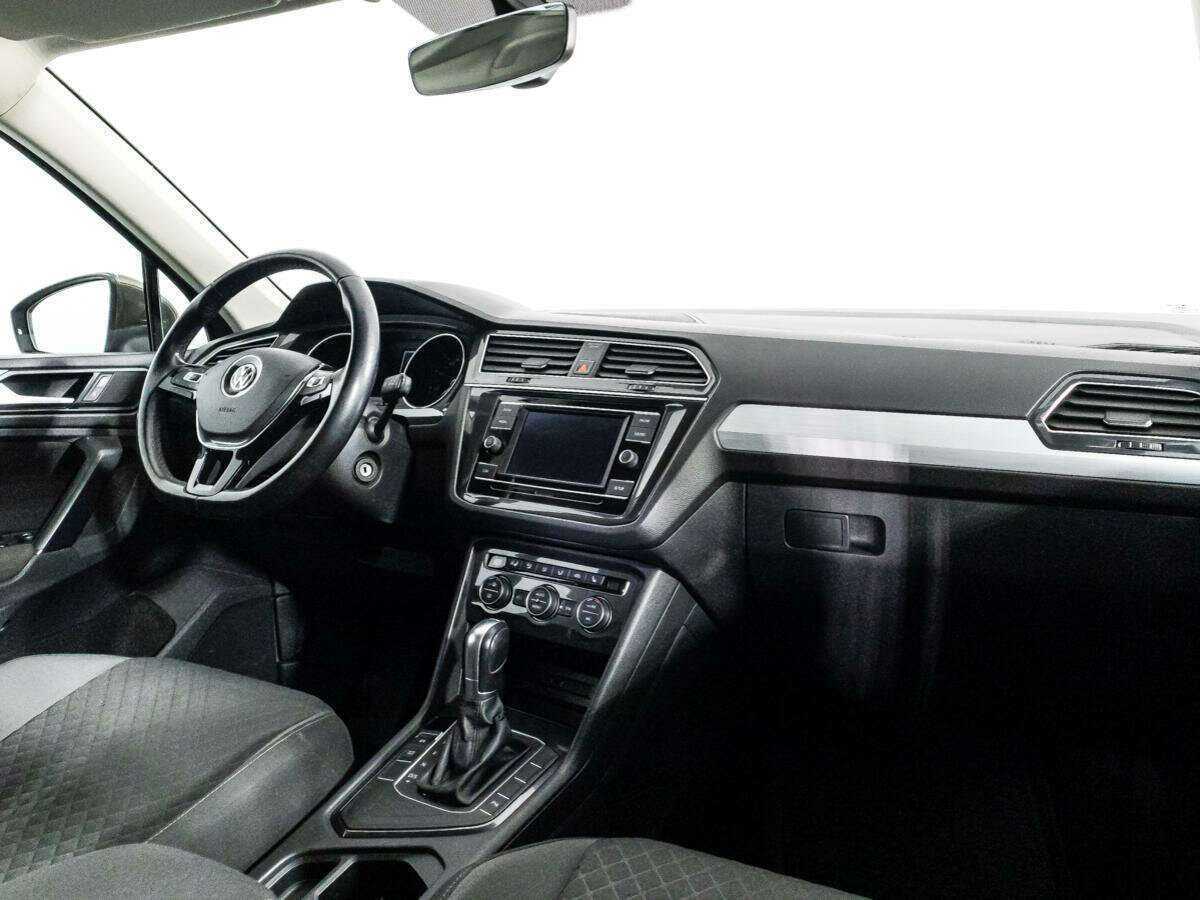 Купить Volkswagen Tiguan с пробегом. Фото: #8