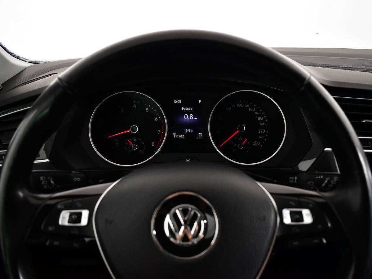 Купить Volkswagen Tiguan с пробегом. Фото: #9