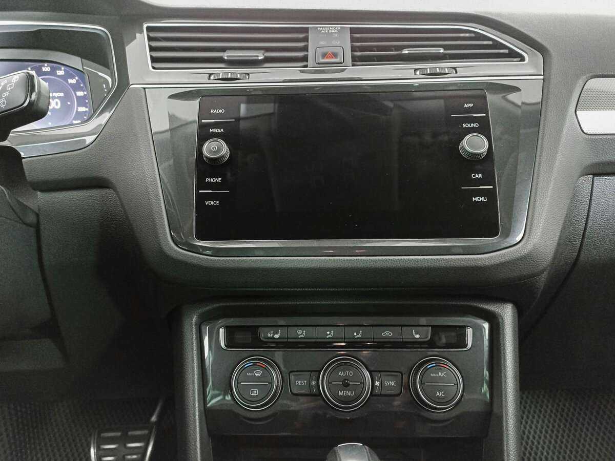 Купить Volkswagen Tiguan с пробегом. Фото: #12