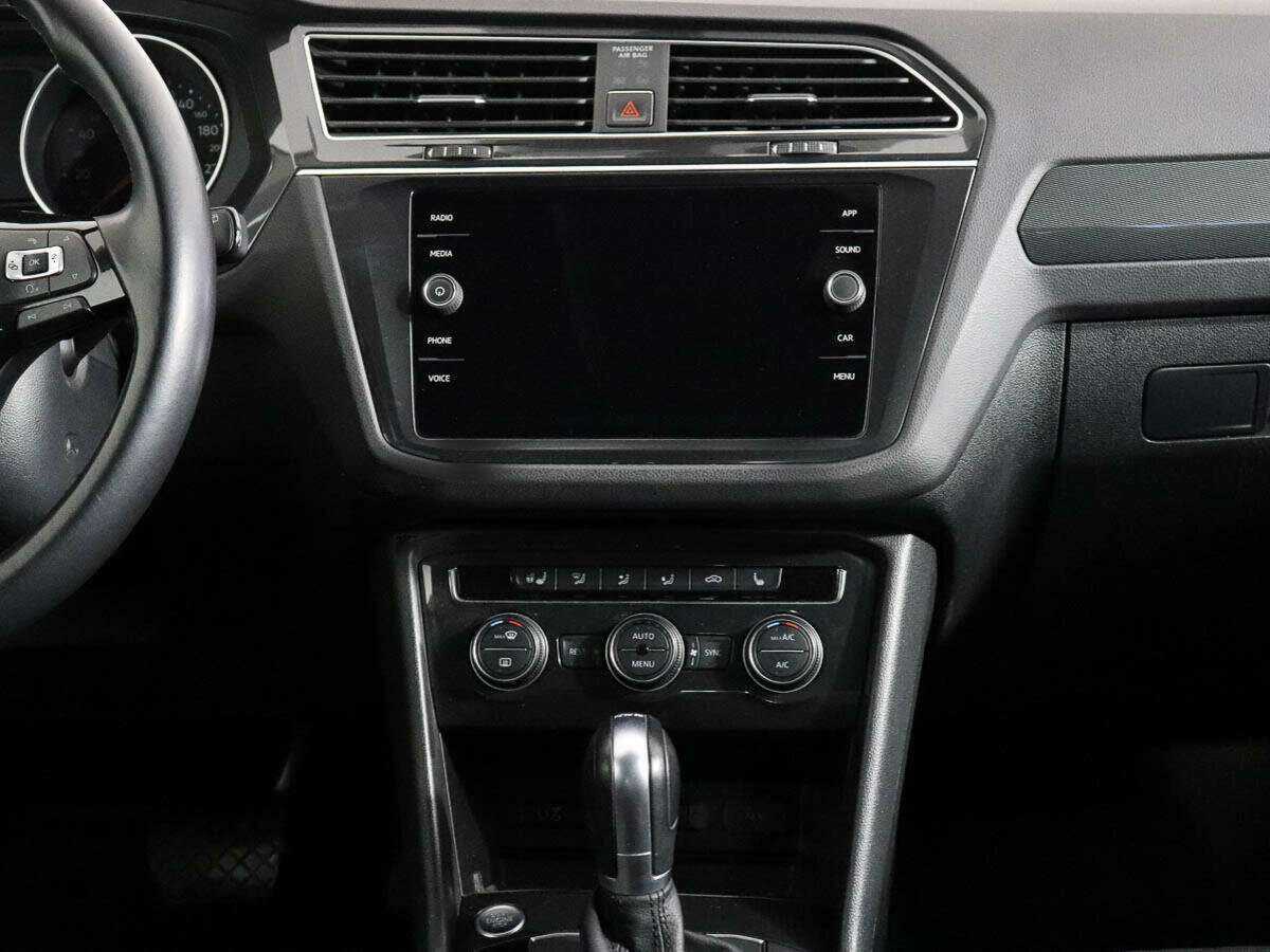 Купить Volkswagen Tiguan с пробегом. Фото: #11