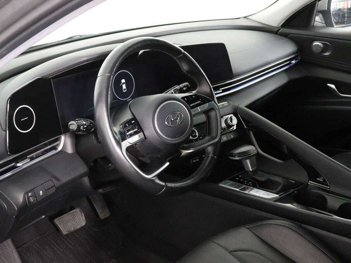 Купить Hyundai Elantra с пробегом. Фото: #7