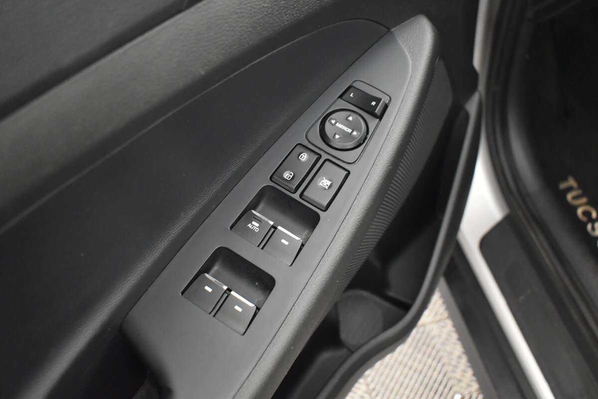 Купить Hyundai Tucson с пробегом. Фото: #7