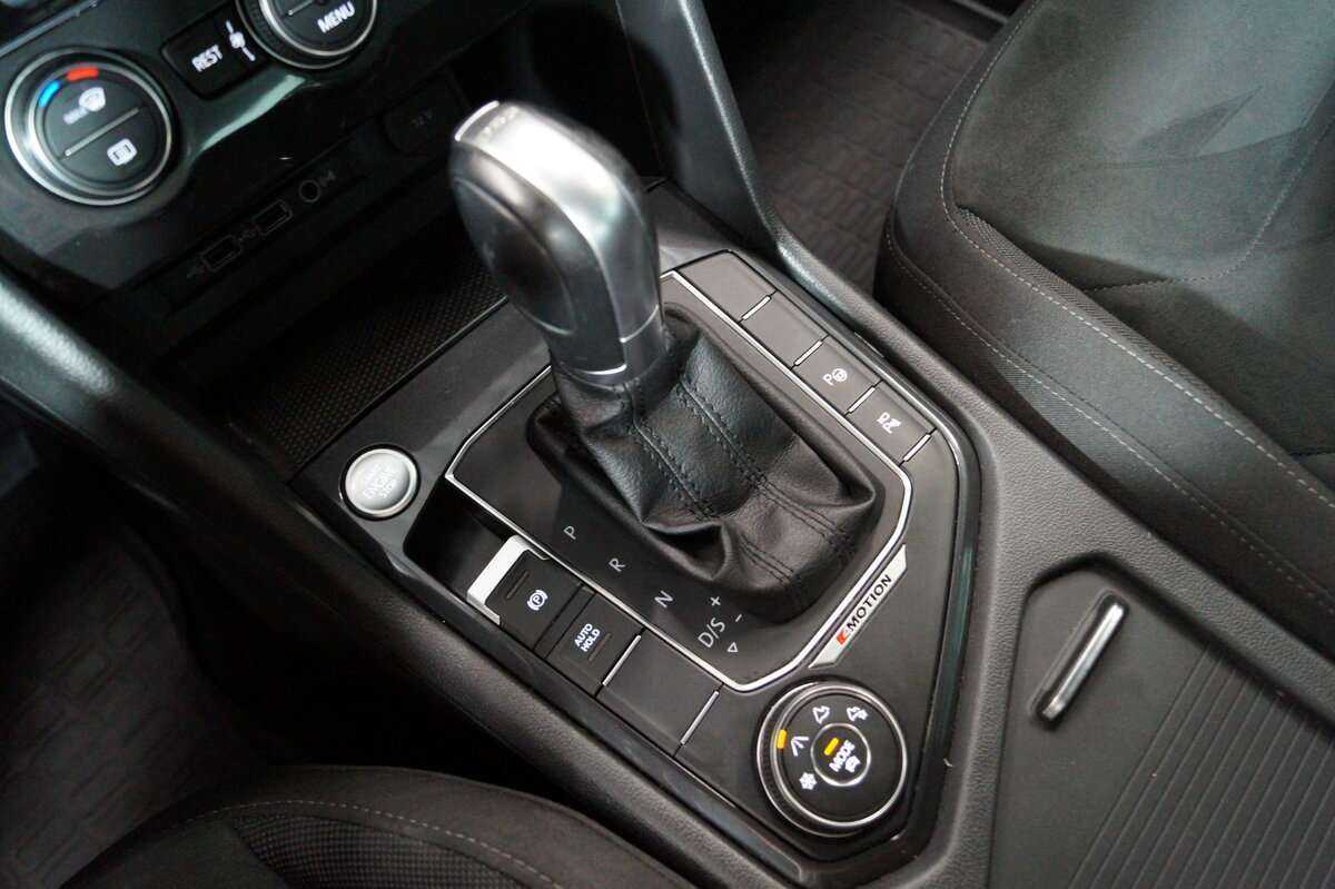 Купить Volkswagen Tiguan с пробегом. Фото: #21