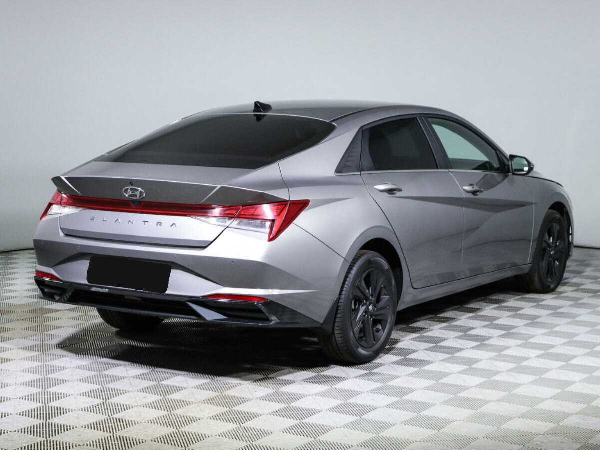 Купить Hyundai Elantra с пробегом. Фото: #4