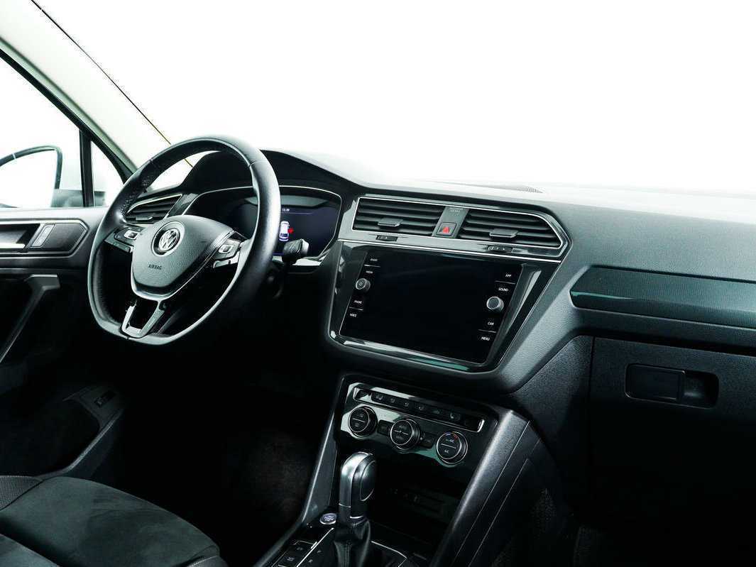Купить Volkswagen Tiguan с пробегом. Фото: #8