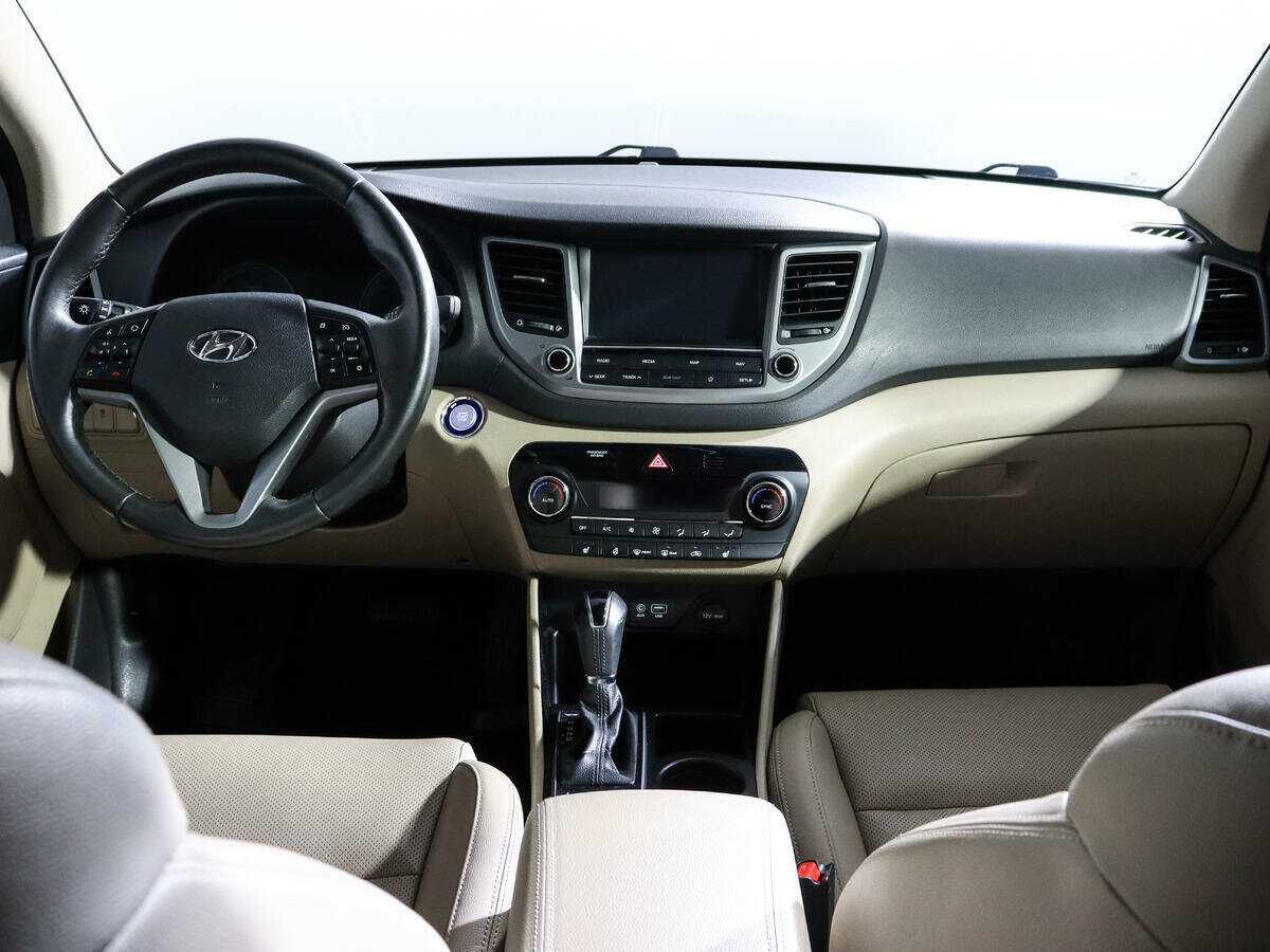 Купить Hyundai Tucson с пробегом. Фото: #11