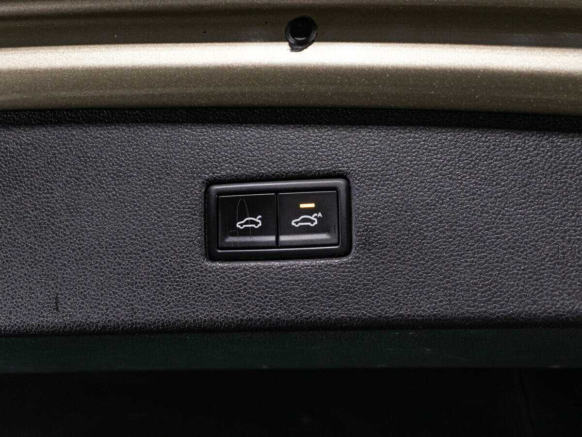 Купить Volkswagen Tiguan с пробегом. Фото: #14