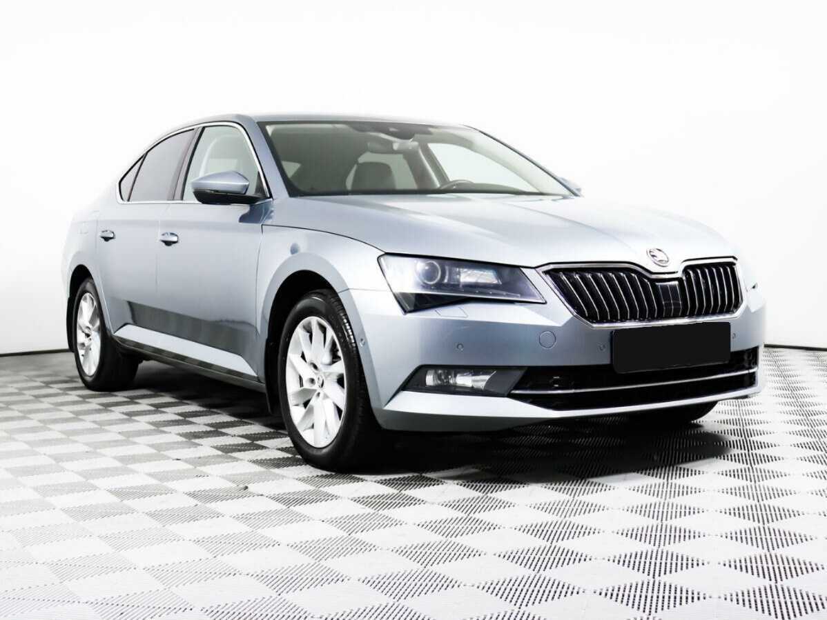 Купить Skoda Superb с пробегом. Фото: #2