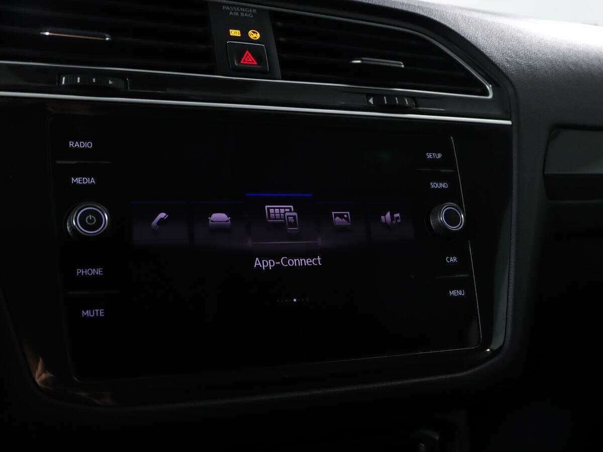 Купить Volkswagen Tiguan с пробегом. Фото: #13