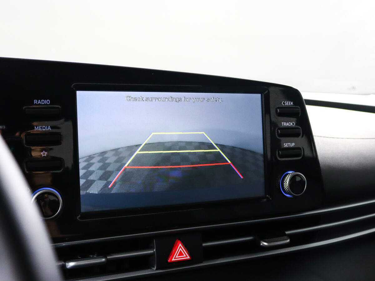 Купить Hyundai Elantra с пробегом. Фото: #15