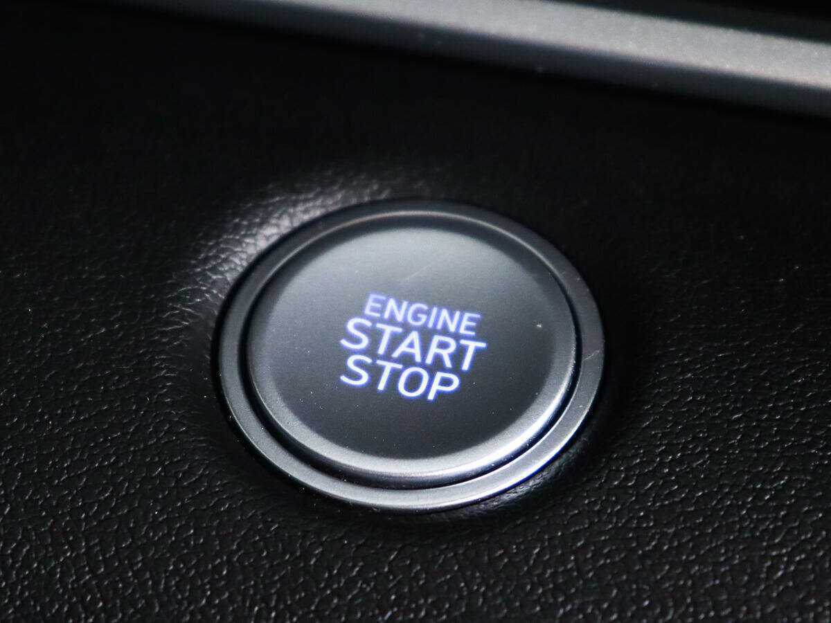 Купить Hyundai Elantra с пробегом. Фото: #16