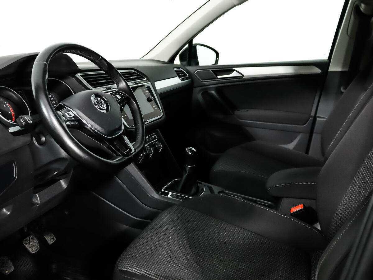 Купить Volkswagen Tiguan с пробегом. Фото: #5