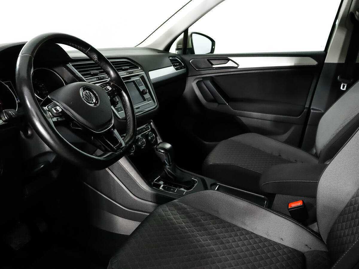 Купить Volkswagen Tiguan с пробегом. Фото: #8
