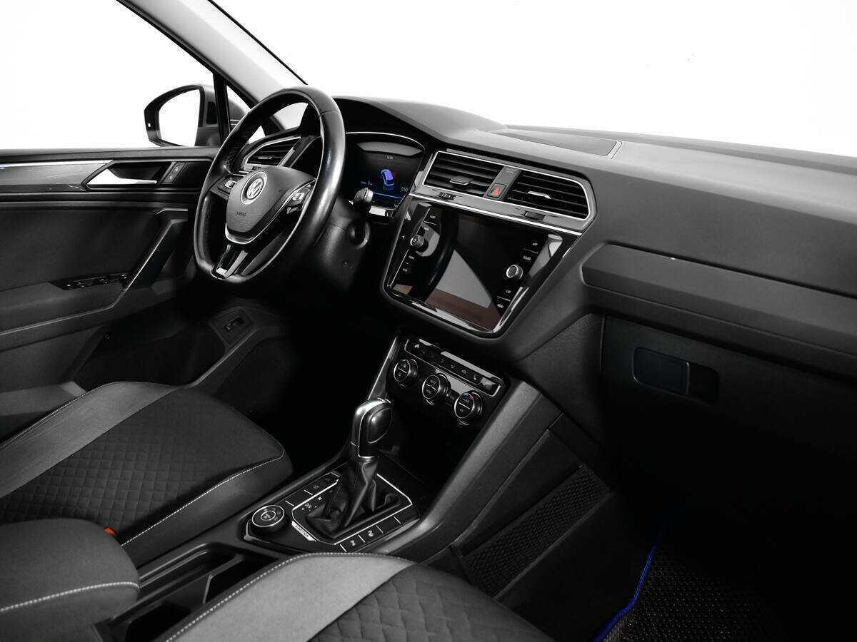 Купить Volkswagen Tiguan с пробегом. Фото: #10