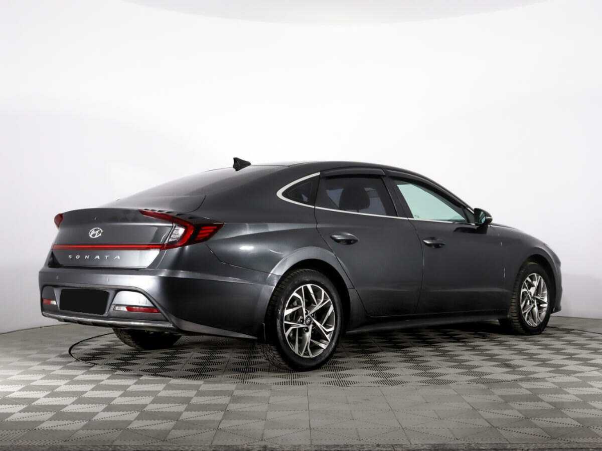 Купить Hyundai Sonata с пробегом. Фото: #2