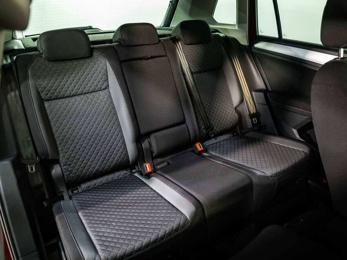 Купить Volkswagen Tiguan с пробегом. Фото: #9