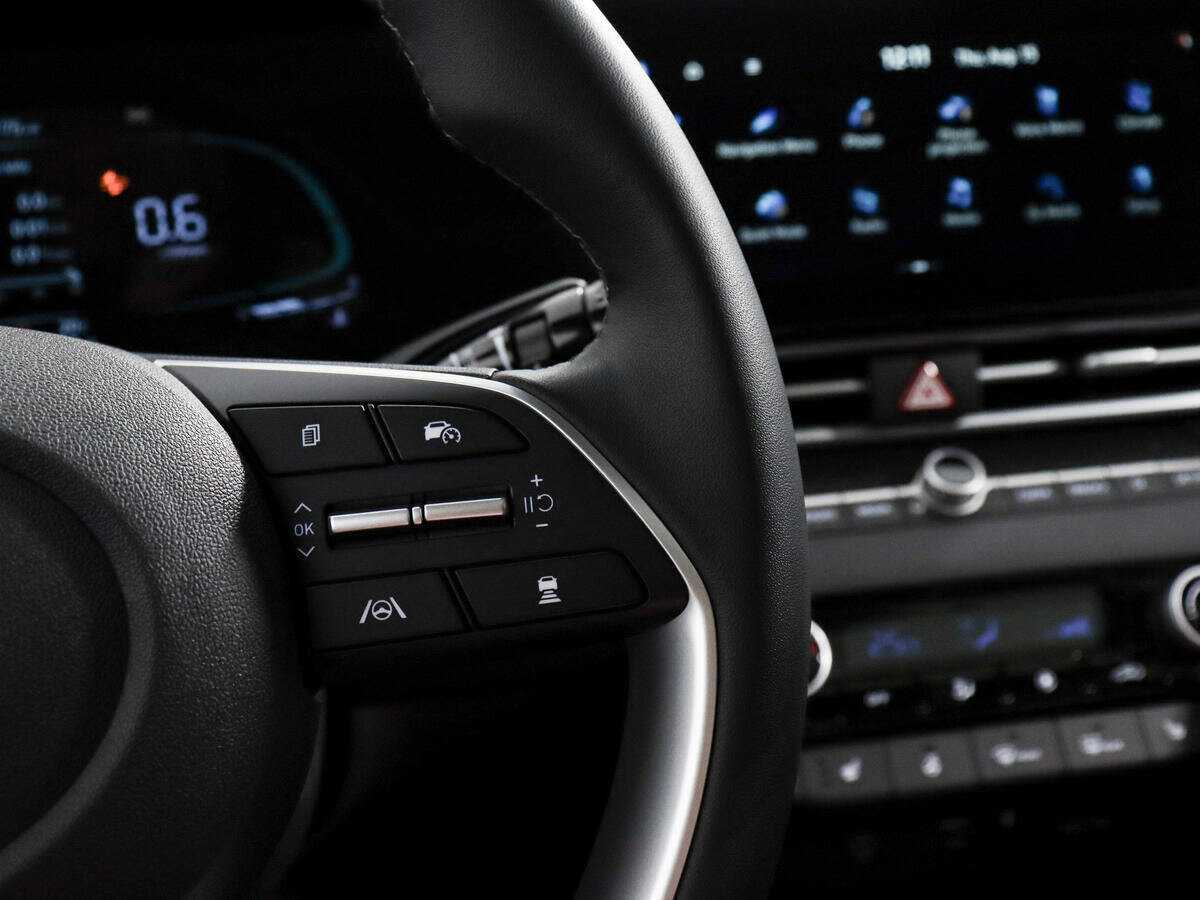 Купить Hyundai Elantra с пробегом. Фото: #17