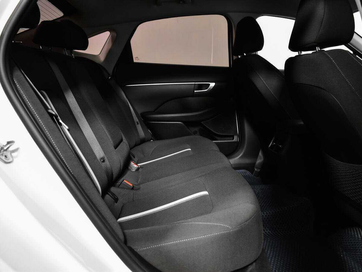 Купить Hyundai Sonata с пробегом. Фото: #9