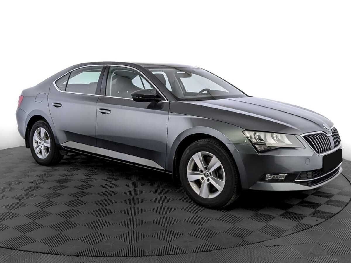Купить Skoda Superb с пробегом. Фото: #2