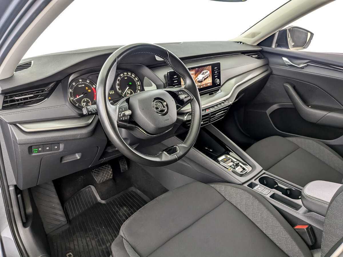 Купить Skoda Octavia с пробегом. Фото: #13