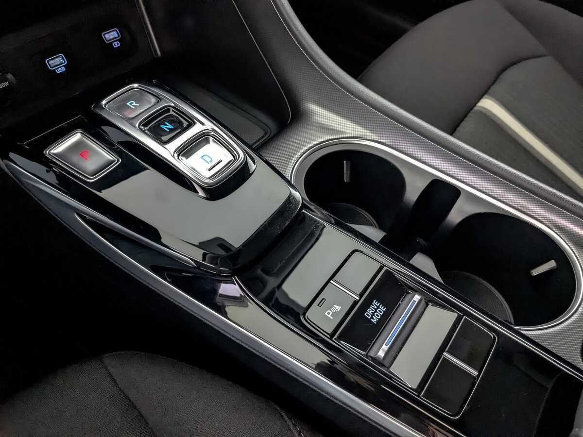 Купить Hyundai Sonata с пробегом. Фото: #21