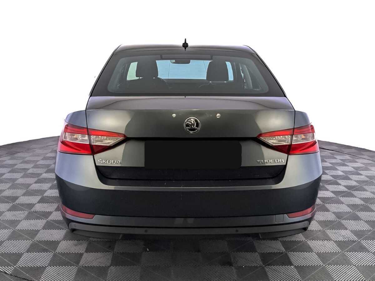 Купить Skoda Superb с пробегом. Фото: #5