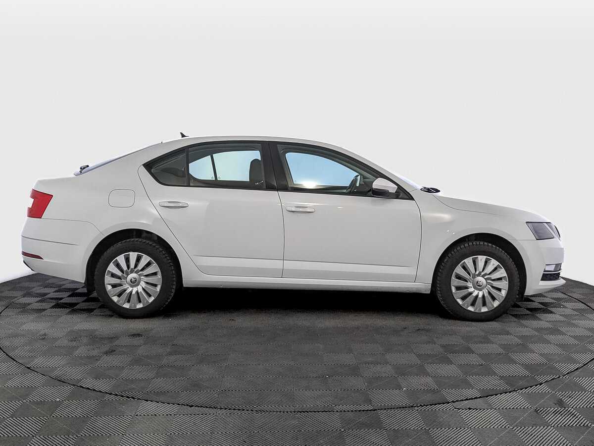 Купить Skoda Octavia с пробегом. Фото: #3