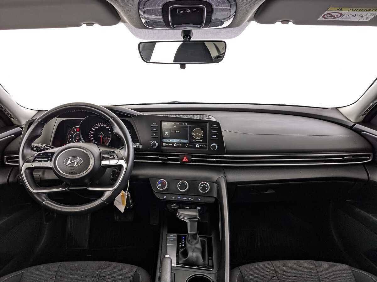 Купить Hyundai Elantra с пробегом. Фото: #9