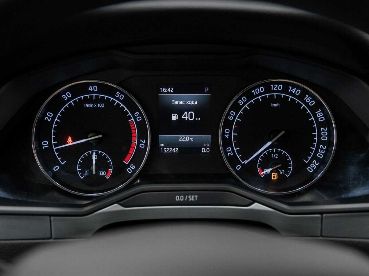 Купить Skoda Superb с пробегом. Фото: #23