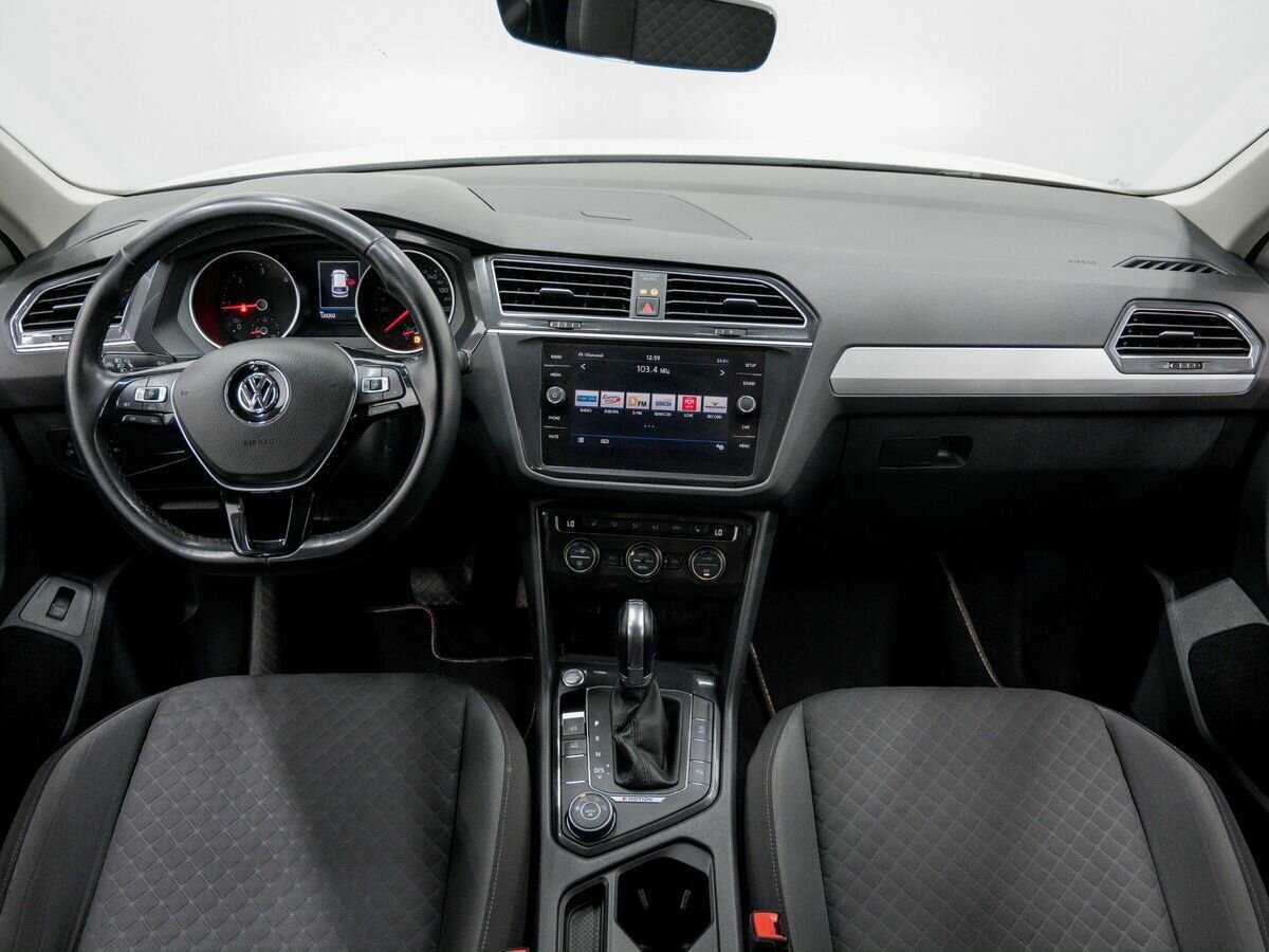 Купить Volkswagen Tiguan с пробегом. Фото: #10