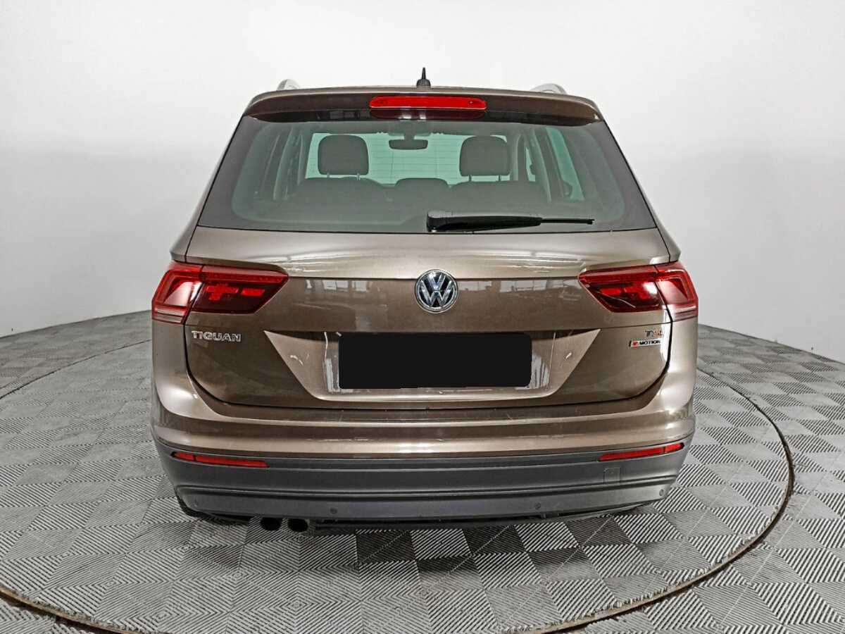 Купить Volkswagen Tiguan с пробегом. Фото: #5